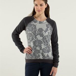 Lululemon Fleet Street Pullover Sweatshirt Gray Lace Size 6